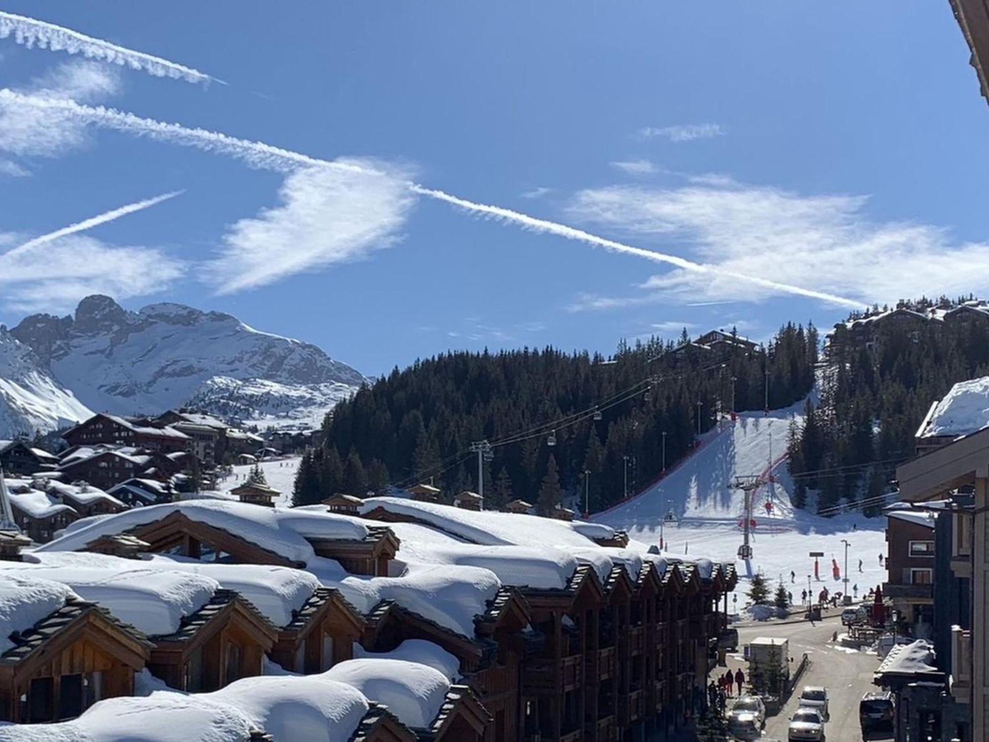 Appartement Contemporain Avec Sauna, Cheminee Et Parking Au Centre De Courchevel 1850 - Fr-1-564-35 Exterior photo