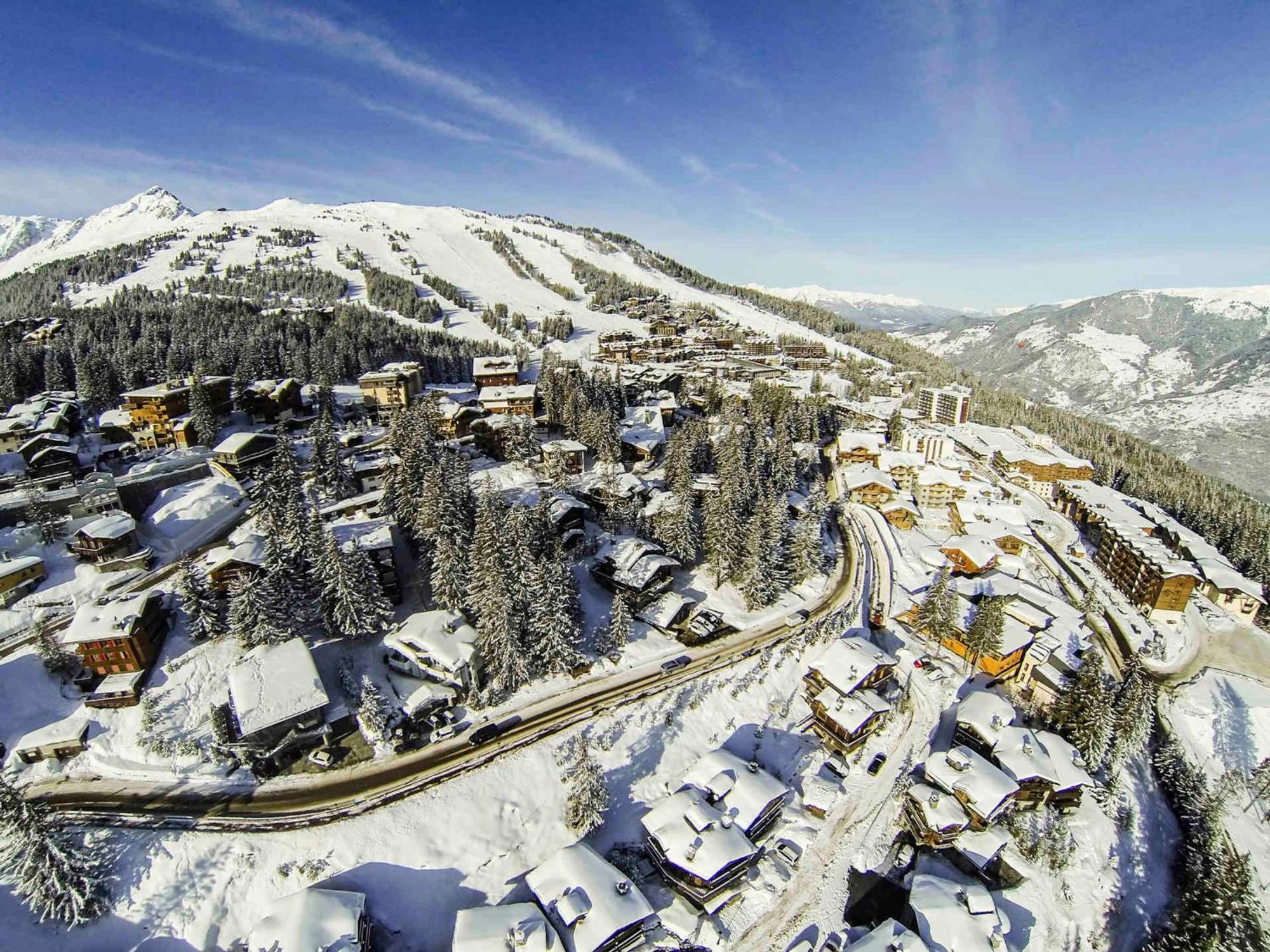 Appartement Contemporain Avec Sauna, Cheminee Et Parking Au Centre De Courchevel 1850 - Fr-1-564-35 Exterior photo